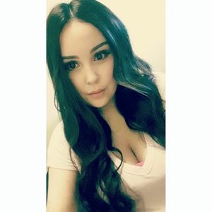 Meet your Posher, Kayla